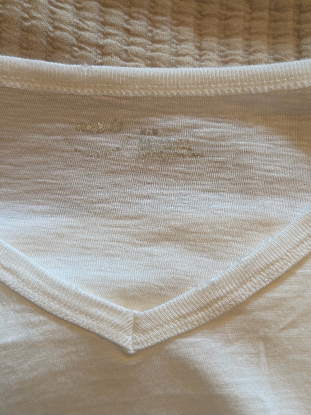 Aerie American Eagle Oversize Distressed V Neck Tee Sz Medium - Picture 2 of 2